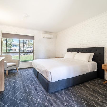 شيلهاربور Lakeview Hotel Motel المظهر الخارجي الصورة