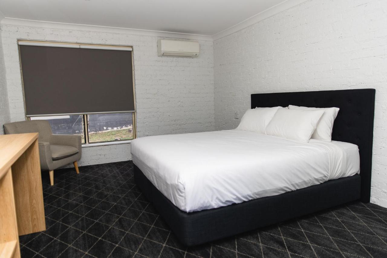 شيلهاربور Lakeview Hotel Motel المظهر الخارجي الصورة