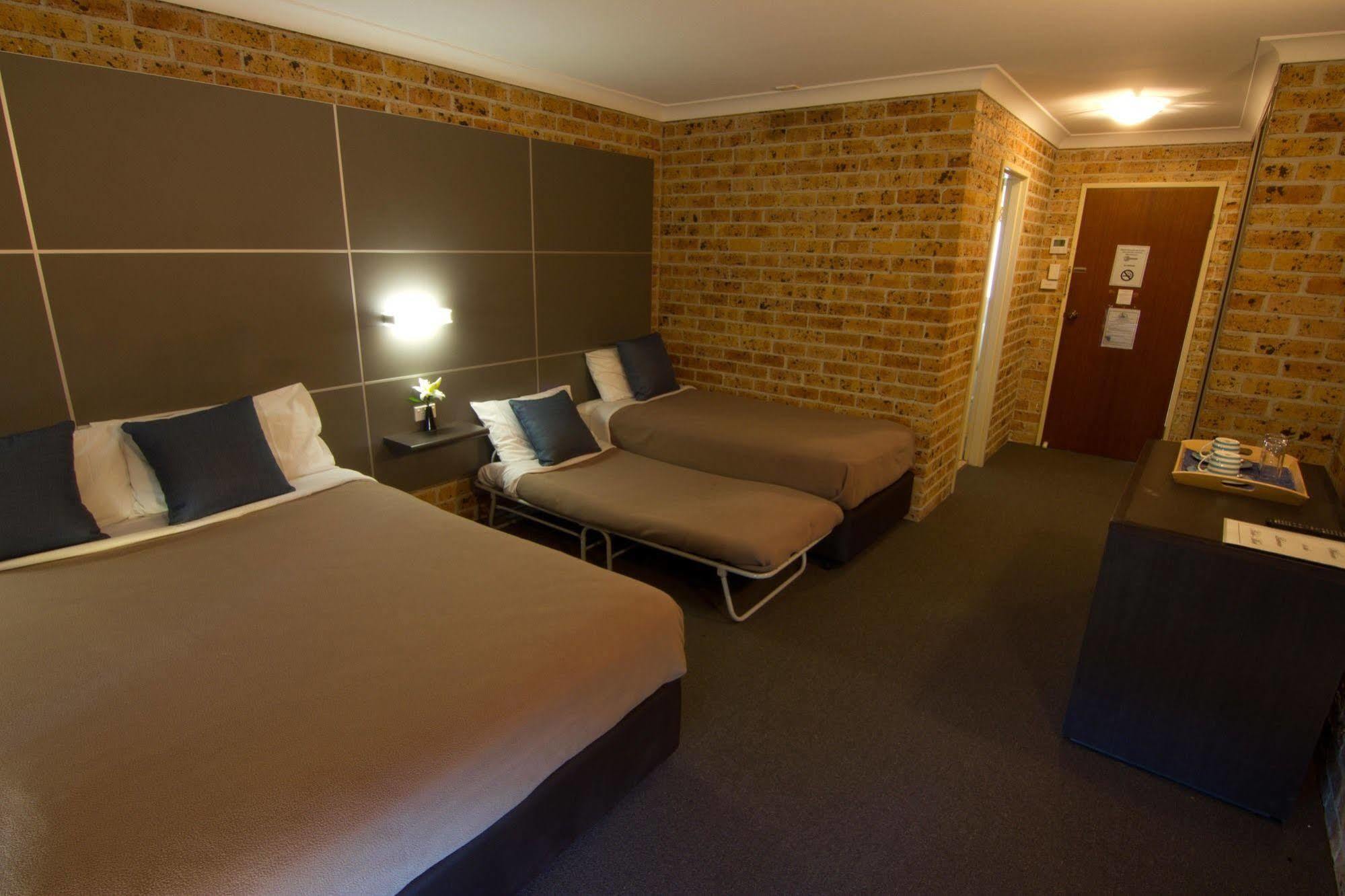 شيلهاربور Lakeview Hotel Motel المظهر الخارجي الصورة