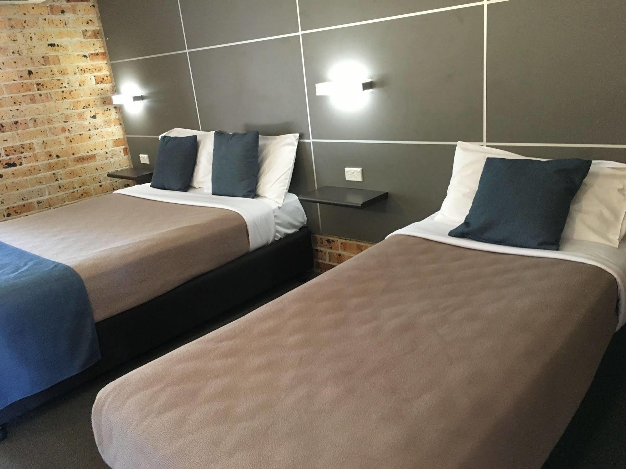 شيلهاربور Lakeview Hotel Motel المظهر الخارجي الصورة