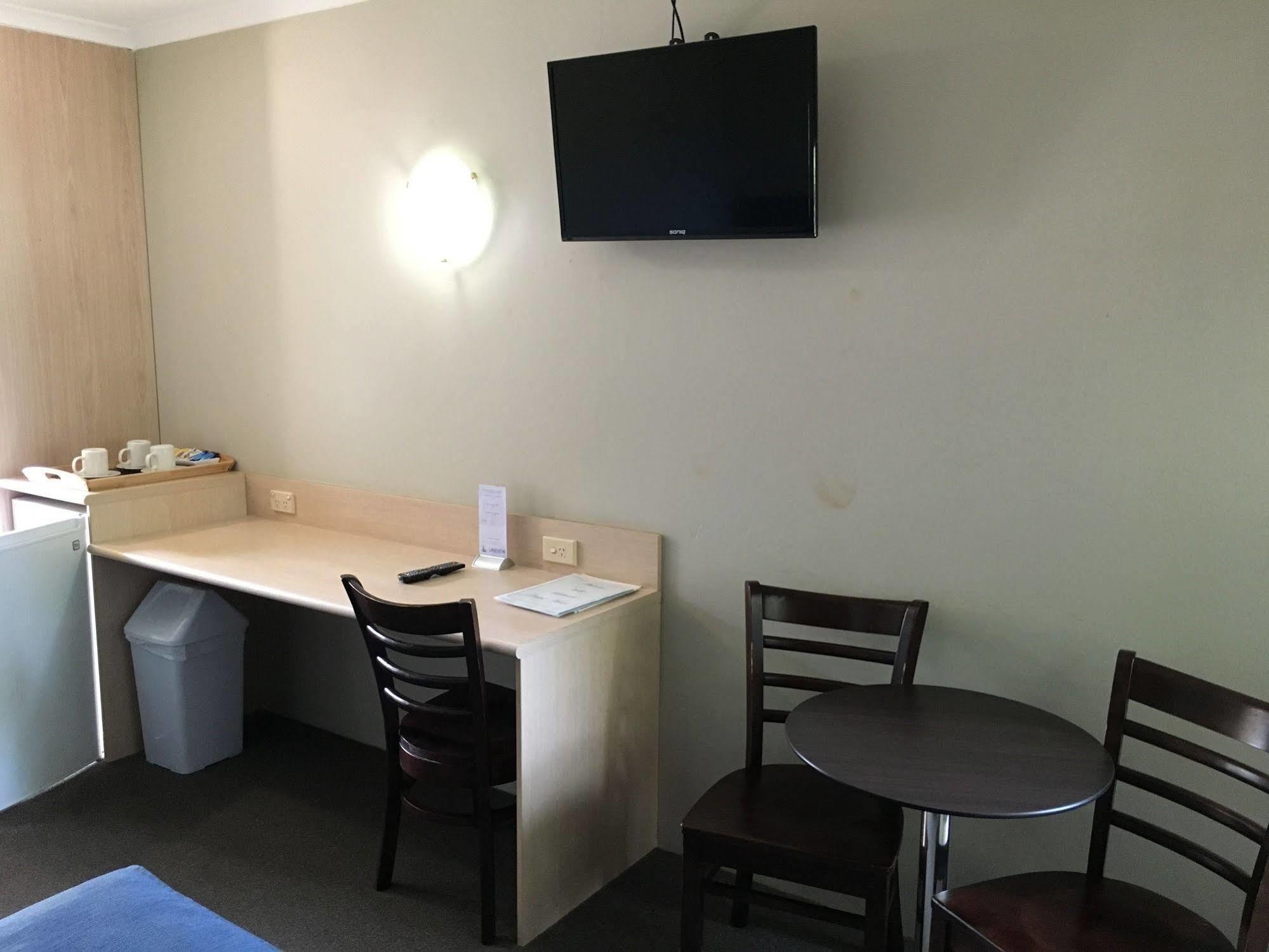 شيلهاربور Lakeview Hotel Motel المظهر الخارجي الصورة